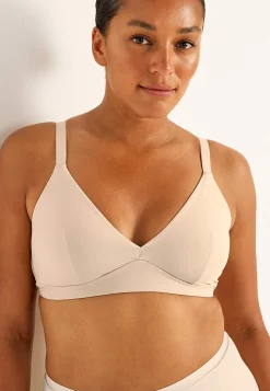 Bygellös, mjuk soft-bh Basplagg|Plus Size