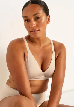 Bygellös, mjuk soft-bh Basplagg|Plus Size