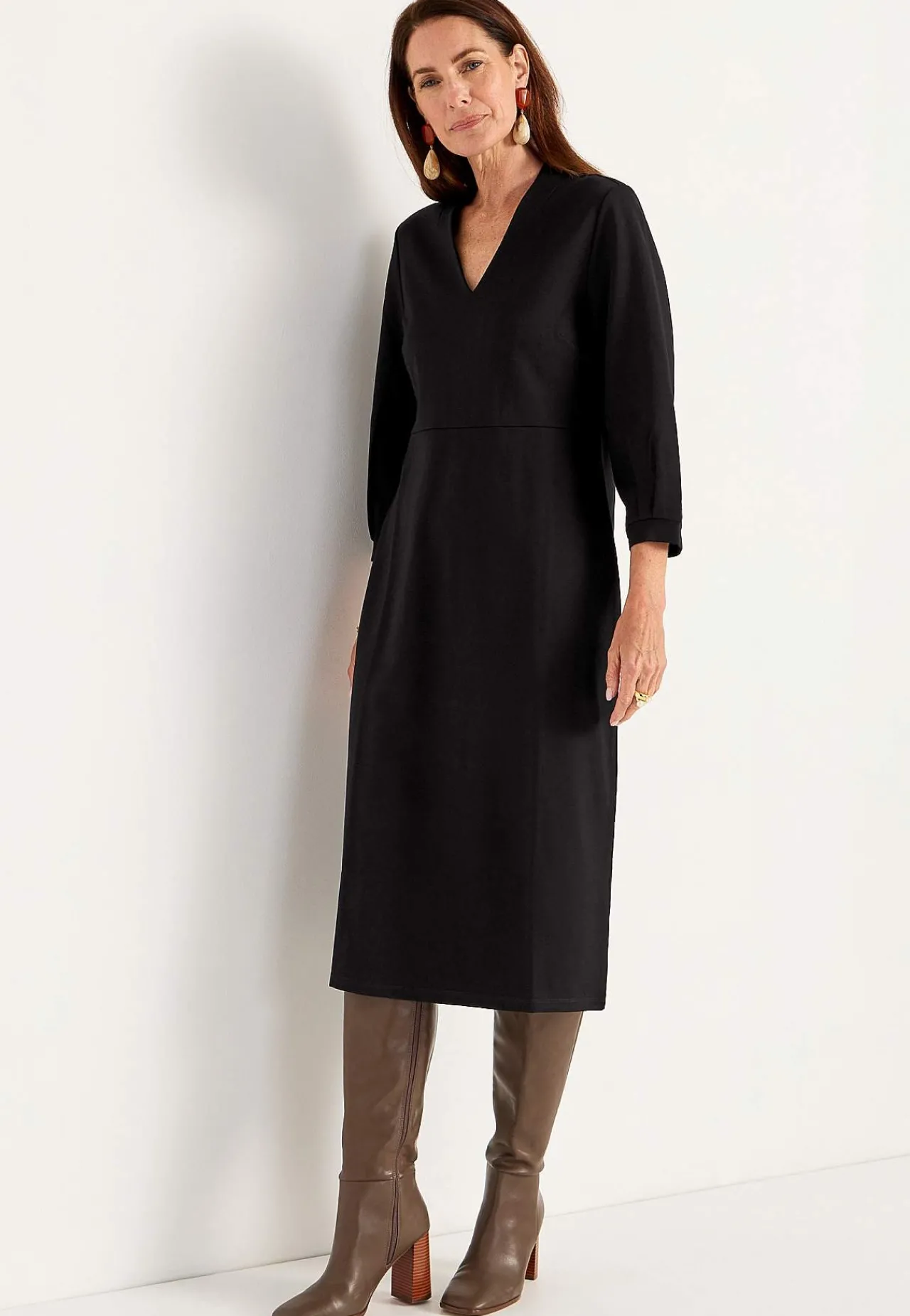 New Elegant, v-ringad trikåklänning Lisa Klänningar & Kjolar|Plus Size