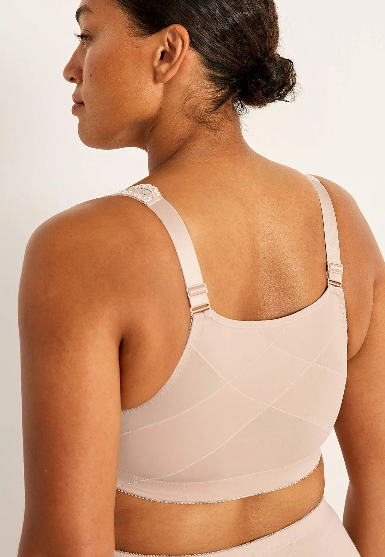 Sale Framknäppt mjuk-bh Basplagg|Plus Size