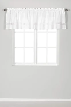 Discount Gardinkappa med spets Monica Gardiner|Jultextilier