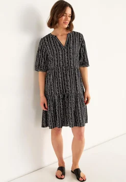Outlet Klänning med volang Klänningar & Kjolar|Plus Size