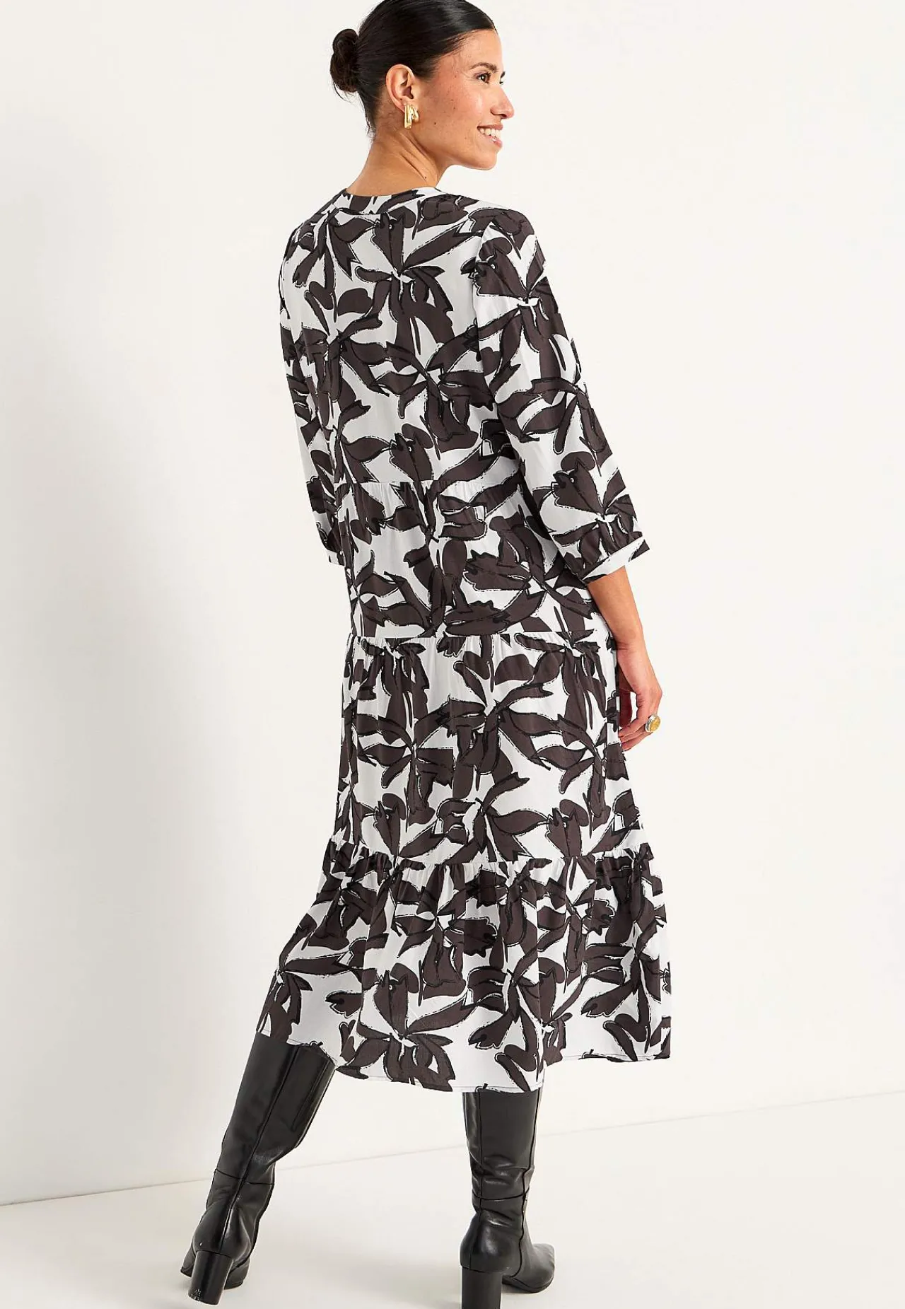 Klänning med volanger Klänningar & Kjolar|Plus Size