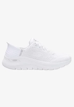 Hot Sneaker Slip-Ins: Arch Fit 2.0- Easy Chic Sneakers