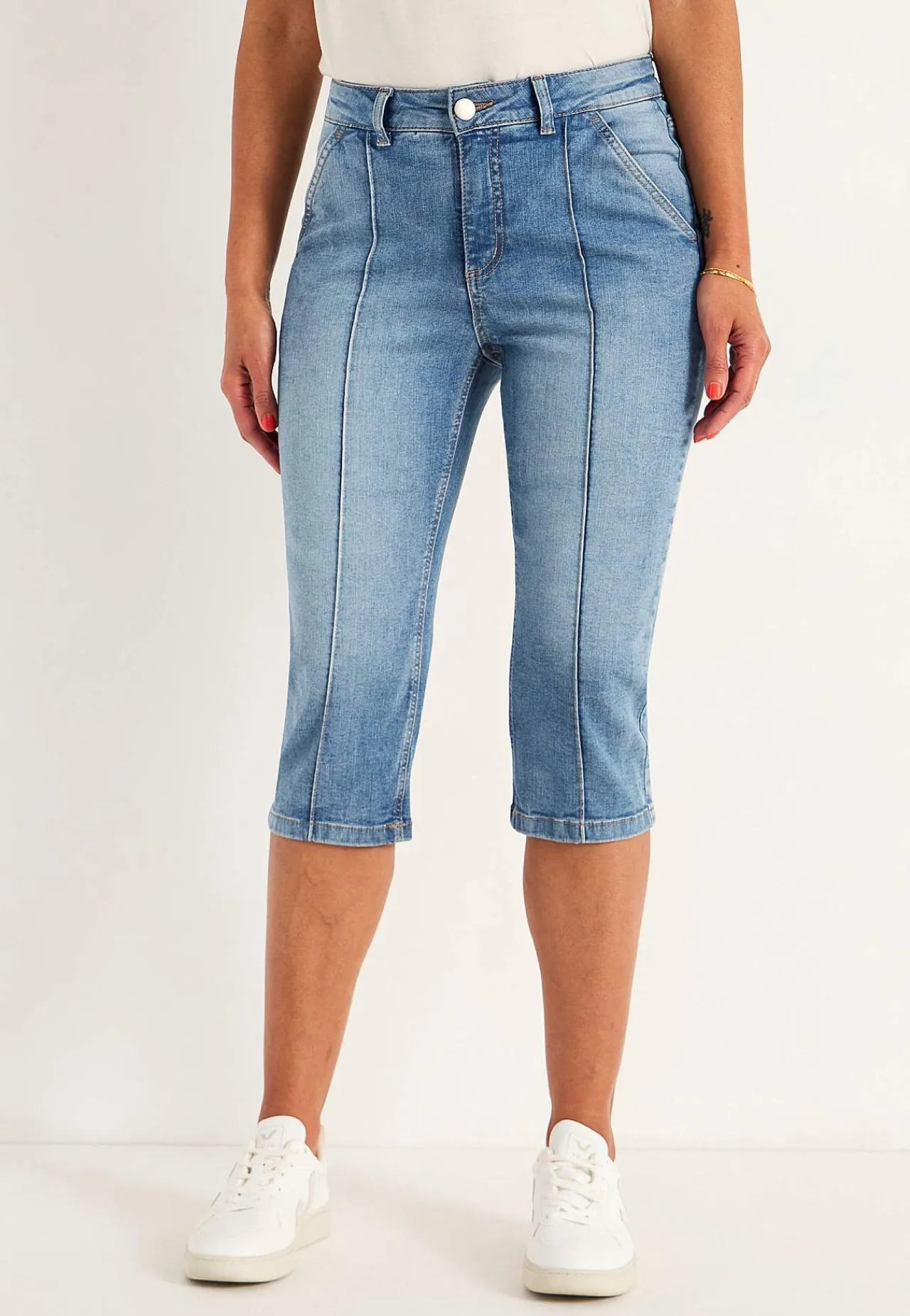 Online Stretchiga caprijeans med sytt pressveck Byxor|Jeans