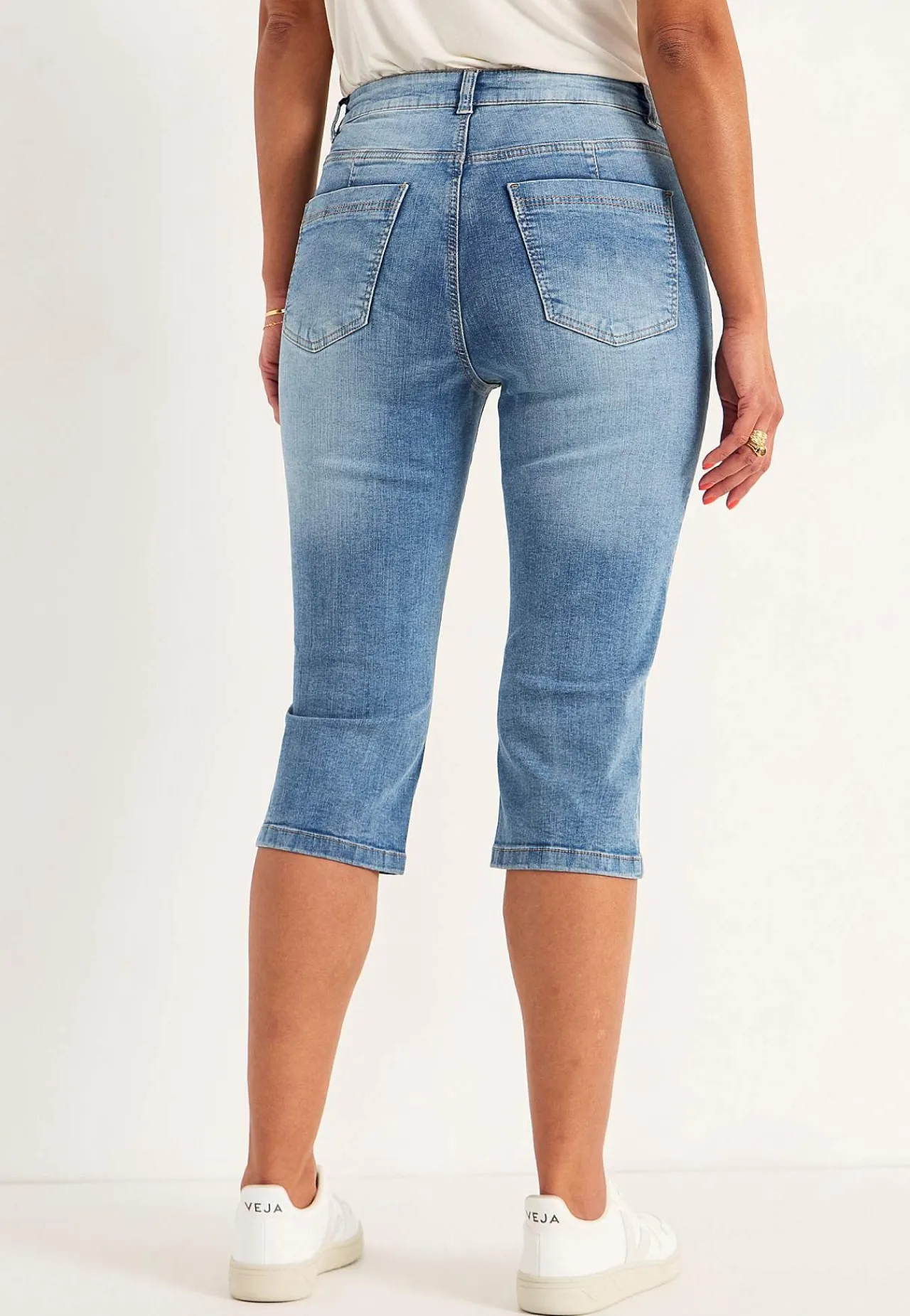 Online Stretchiga caprijeans med sytt pressveck Byxor|Jeans