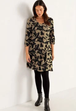 Online Trikåklänning med prinsesskärning Klänningar & Kjolar|Plus Size