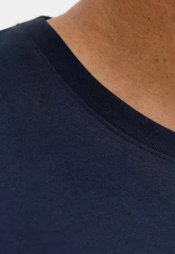 Outlet T-shirt med stort tryck framtill T-Shirts & Pikétröjor|Plus Size