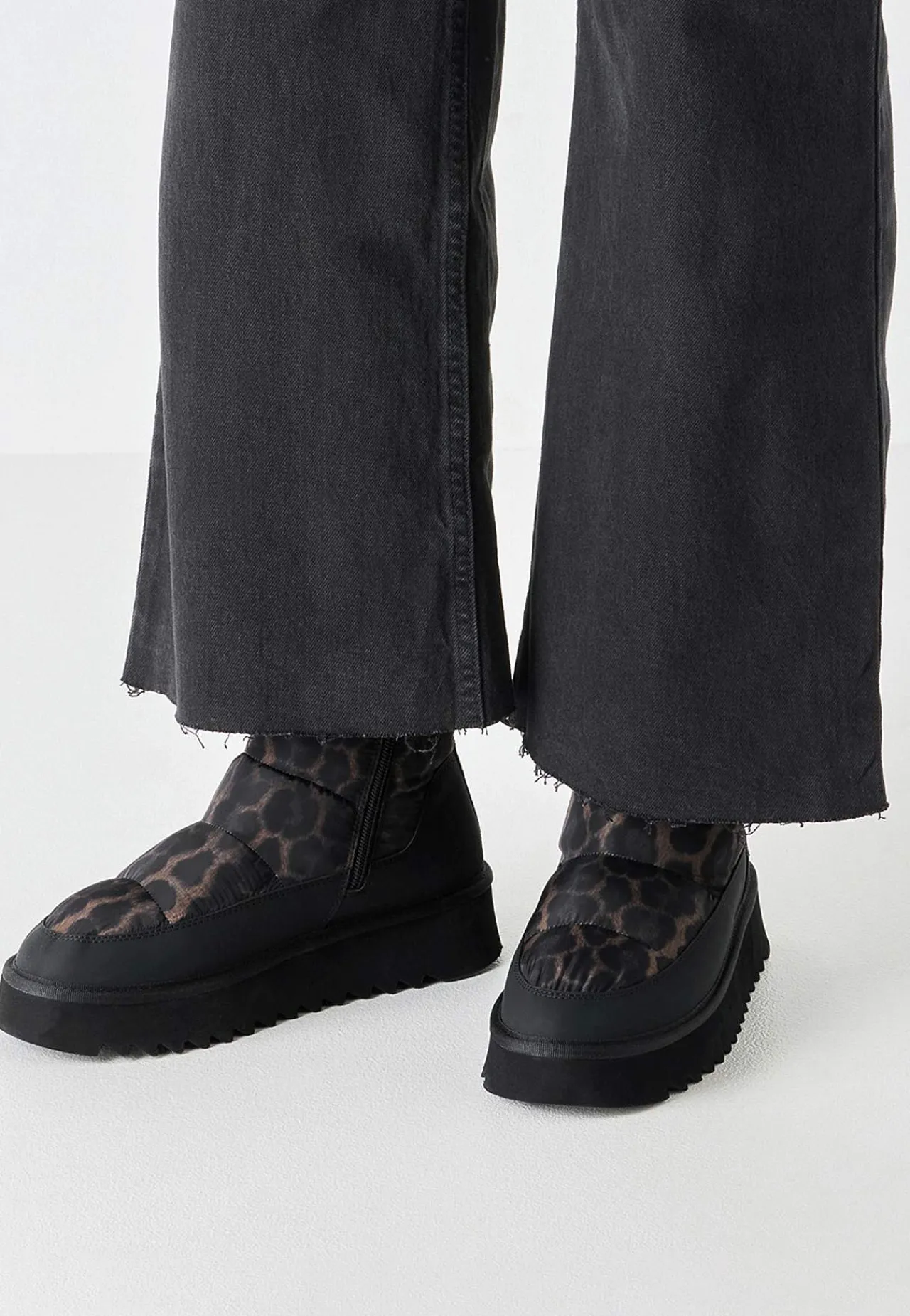 Sale Varmfodrad vinterkänga med leopardtryck Kängor & Boots|Vinterskor